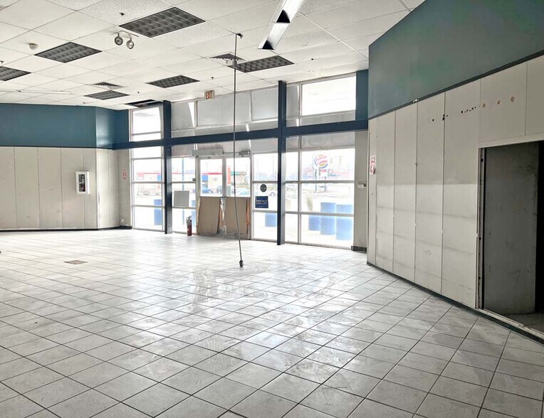 More Photos Of 317 Lincoln Hwy, Fairview Heights Auto Repair For Lease