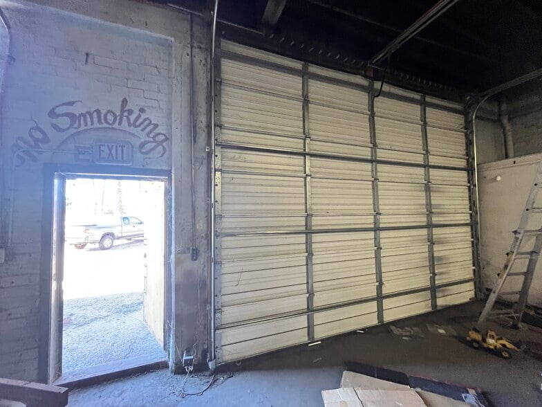 More Photos Of 112 N Arrowhead Ave, San Bernardino Warehouse For Lease