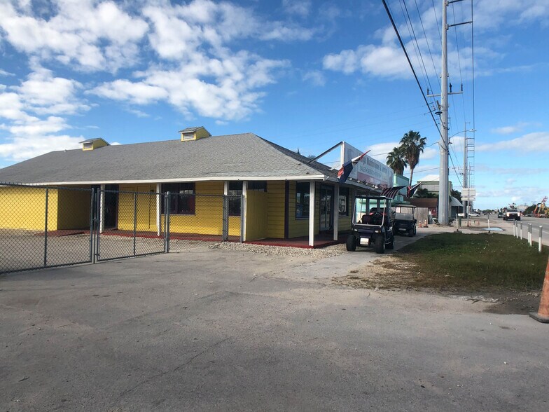 More Photos Of 1825 Overseas Hwy, Marathon Office For Lease