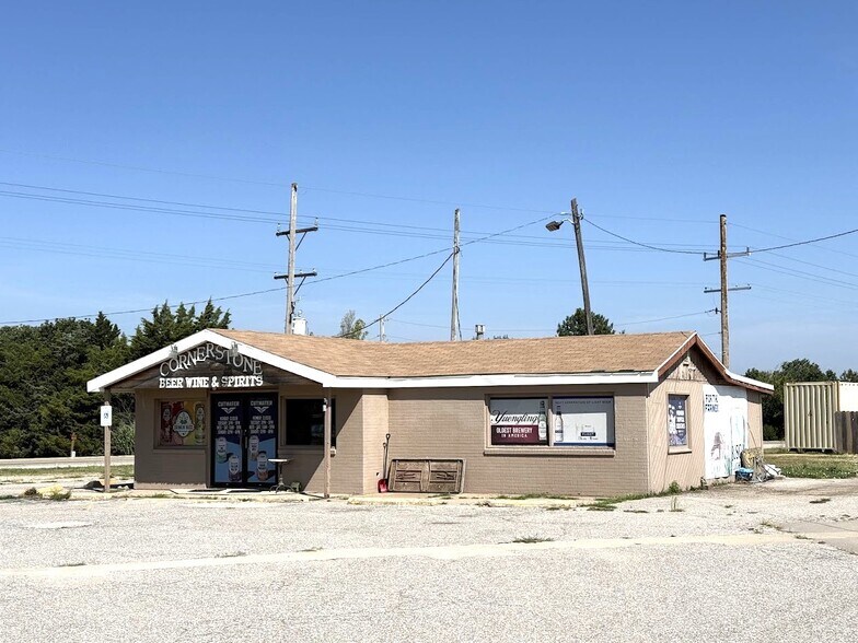 More Photos Of 411 Old Kansas 61 Highway, Inman Convenience Store For Sale