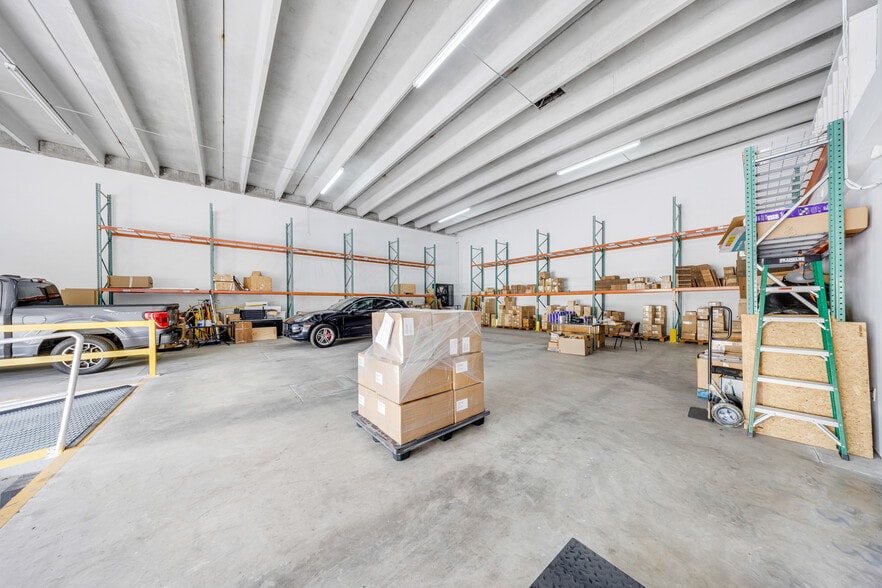 More Photos Of 8009 NW 29th St, Doral Warehouse For Sale