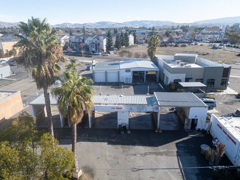 More Photos Of 2653 Old 1st St, Livermore Auto Repair For Sale