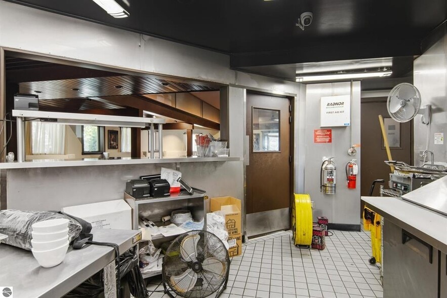 More Photos Of 104 W Main St, Lake Leelanau Restaurant For Sale