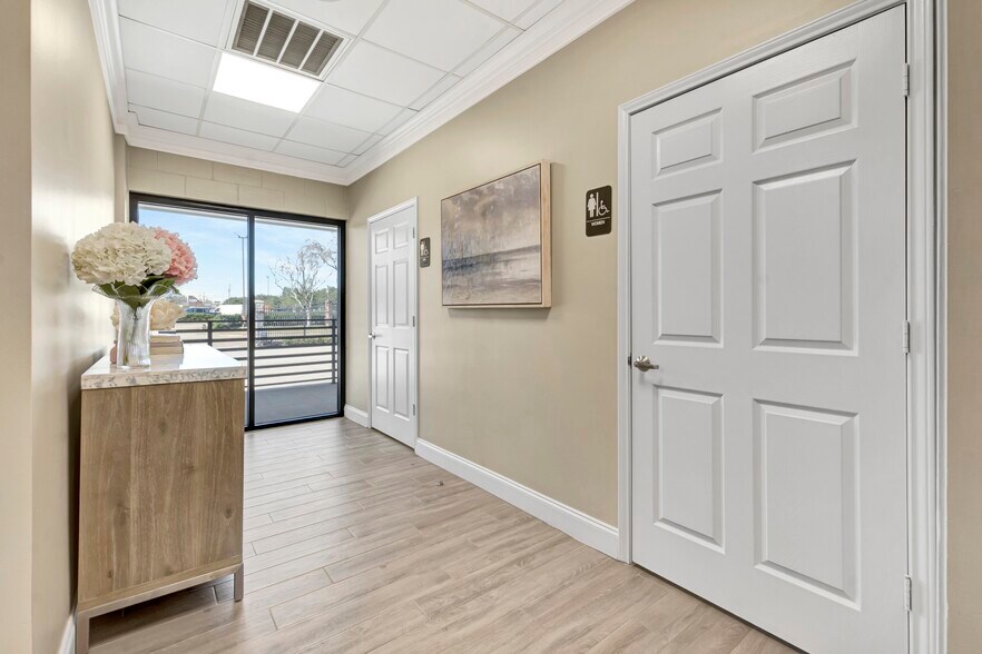 More Photos Of 8602 Spencer Hwy, La Porte Medical For Sale