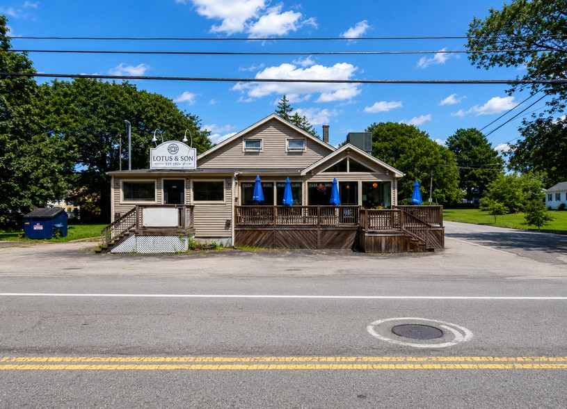 Primary Photo Of 379-381 Sconticut Neck Rd, Fairhaven Storefront Retail Office For Sale