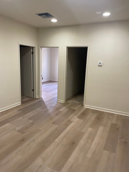 More Photos Of 96 W Campbell Ave, Campbell Office For Lease