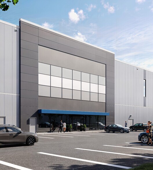 More Photos Of 2 Bramkay St, Brampton Warehouse For Lease