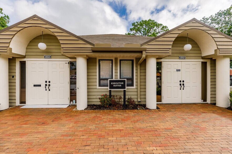 Primary Photo Of 12553 New Brittany Blvd, Fort Myers Coworking Space