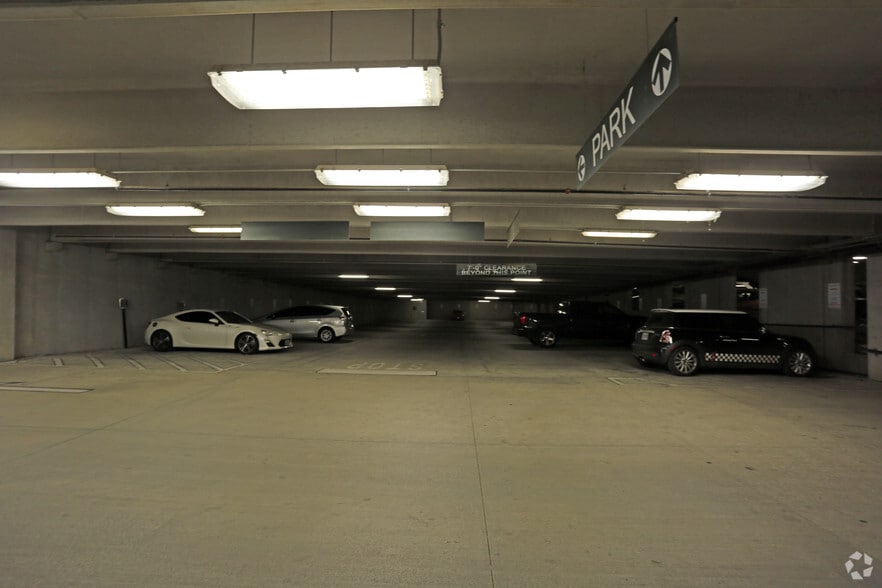 More Photos Of 423 Blue Star, San Antonio Apartments For Lease