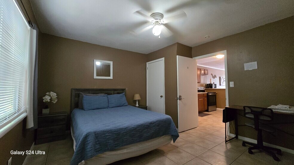 More Photos Of 1412-1418 Armstrong Ave, Knoxville Apartments For Sale