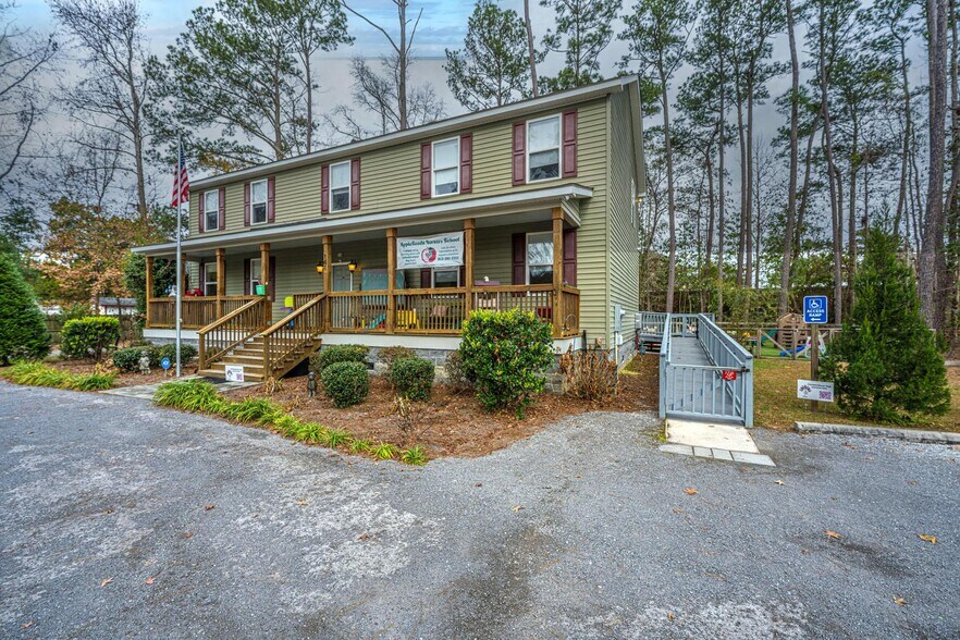More Photos Of 141 Limehouse Dr, Summerville Daycare Center For Sale