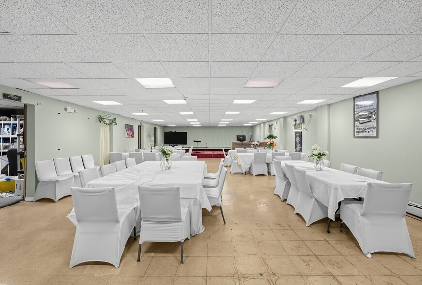 More Photos Of 1110 Coles Mill Rd, Williamstown Specialty For Sale