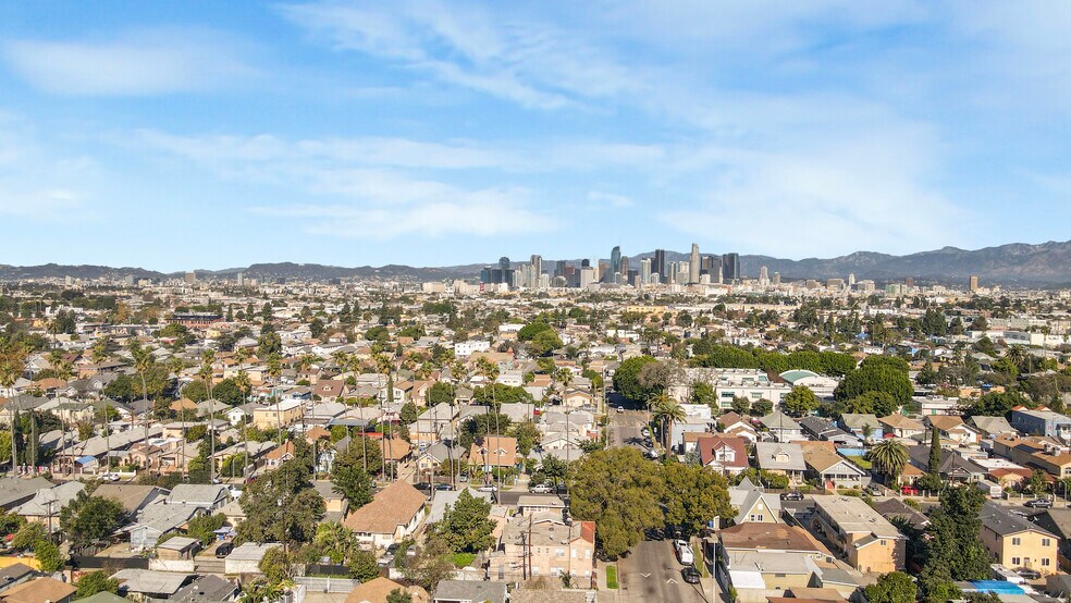 More Photos Of 838 E 43rd St, Los Angeles Apartments For Sale