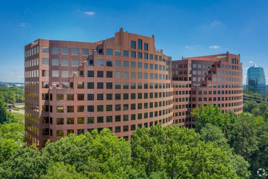 Primary Photo Of 2727 Paces Ferry Rd SE, Atlanta Office For Lease