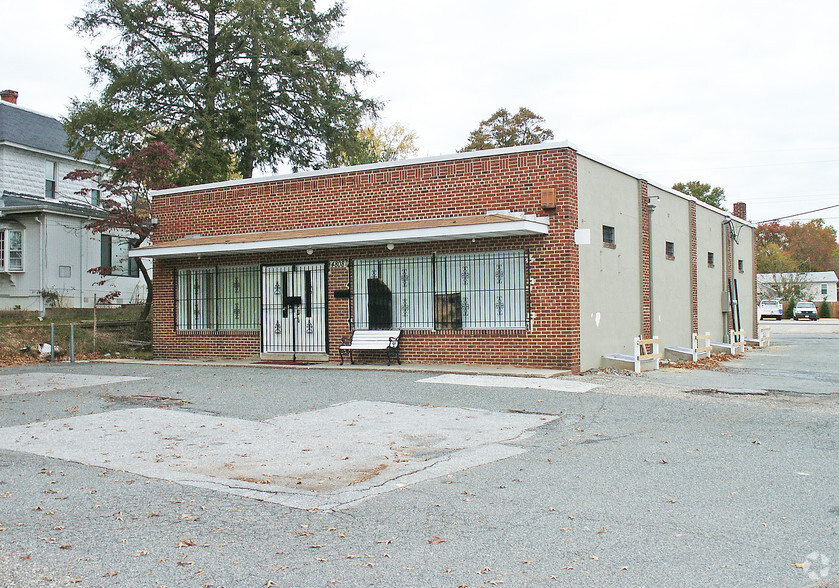 Primary Photo Of 4808 Prince Georges Ave, Beltsville Freestanding For Sale