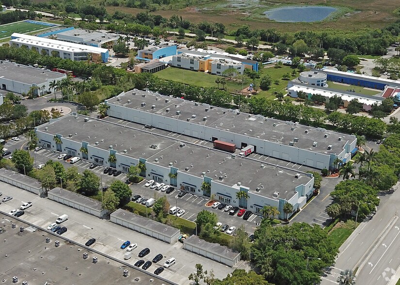 More Photos Of 20841 Johnson St, Pembroke Pines Warehouse For Lease