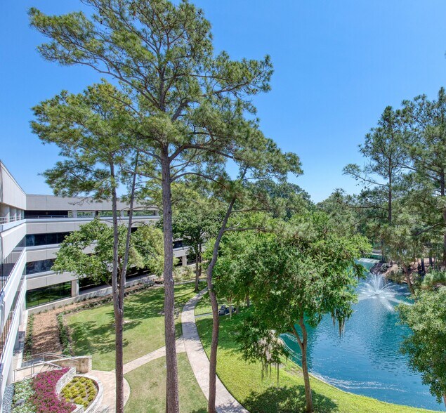 More Photos Of 13501 Katy Fwy, Houston Office For Lease