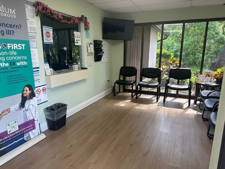 More Photos Of 506 4th Ave W, Palmetto Medical For Sale