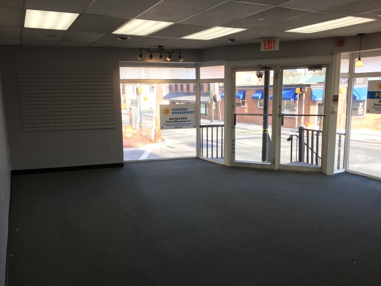 More Photos Of 28 Liberty St, Westminster Apartments For Lease