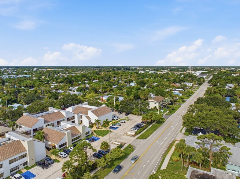 More Photos Of 900 SE Ocean Blvd, Stuart Medical For Sale