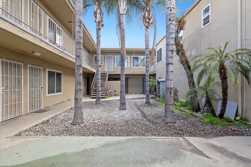 More Photos Of 10720 Burin Ave, Lennox Apartments For Sale