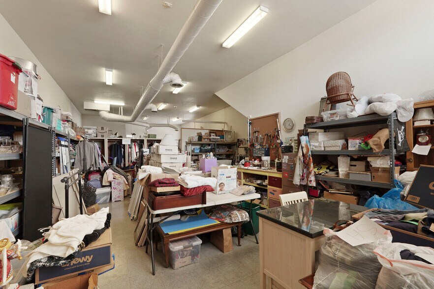 More Photos Of 2 N Main St, Lodi Storefront Retail Office For Sale