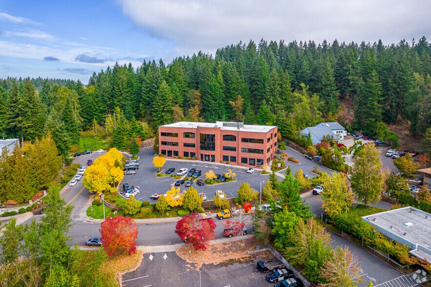 More Photos Of 25030 SW Parkway Ave, Wilsonville Office For Sale
