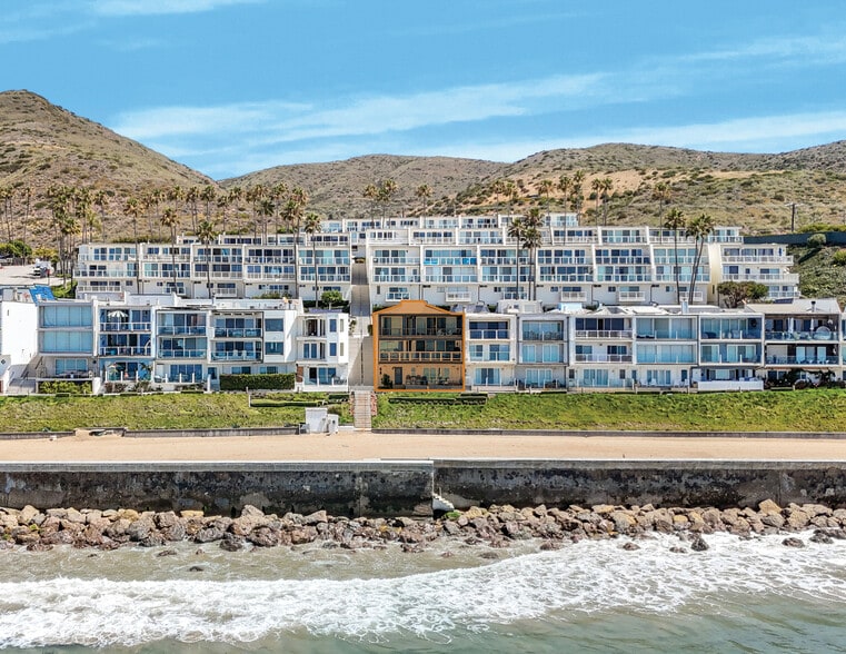 More Photos Of 11914 Beach Club Way, Malibu Multifamily For Sale
