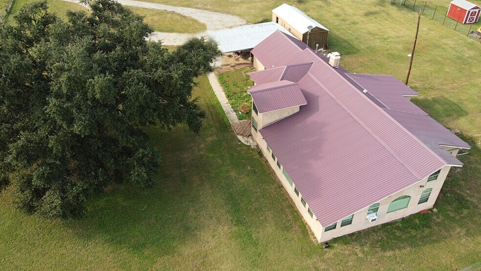 More Photos Of 1226 San Marcos Hwy, Luling Land For Sale