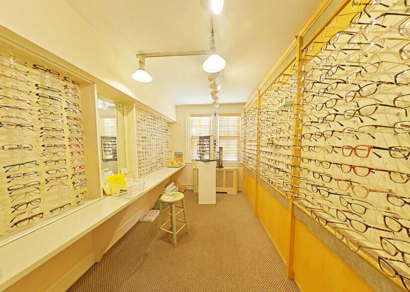 More Photos Of 544 Haws Ave, Norristown Medical For Lease