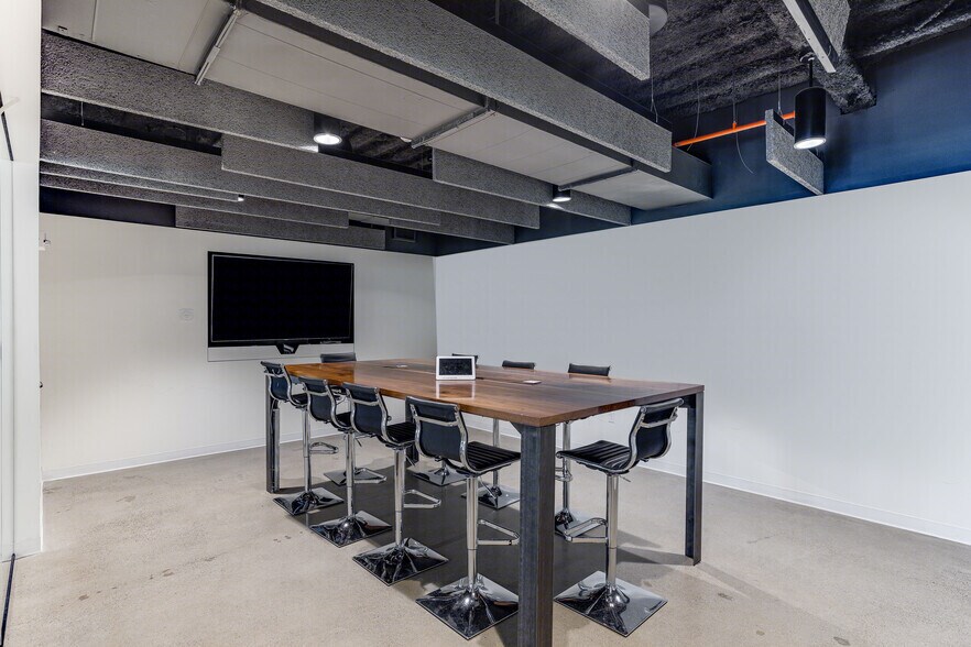 More Photos Of 10 Canal Park, Cambridge Office For Lease