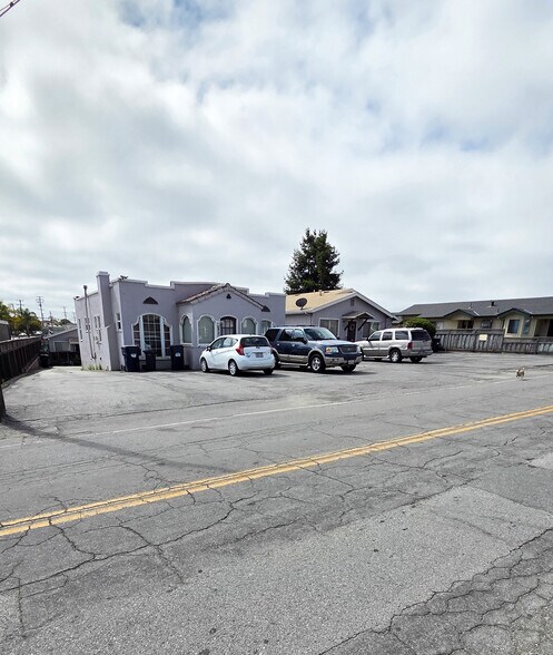 More Photos Of 5 Roache Rd, Freedom Multifamily For Sale