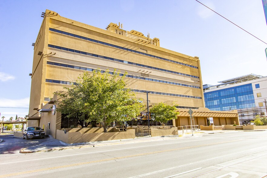 More Photos Of 1900 N Oregon St, El Paso Medical For Lease