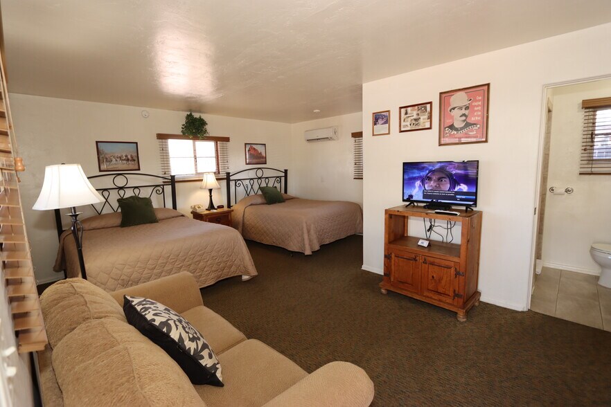 More Photos Of 410 Fremont St, Tombstone Hotel For Sale