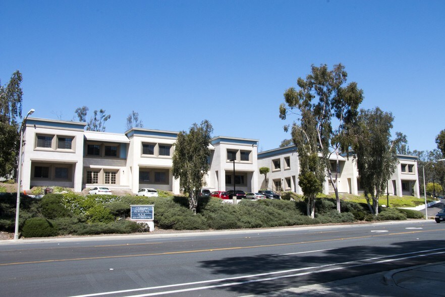 More Photos Of 15706-15708 Pomerado Rd, Poway Medical For Lease