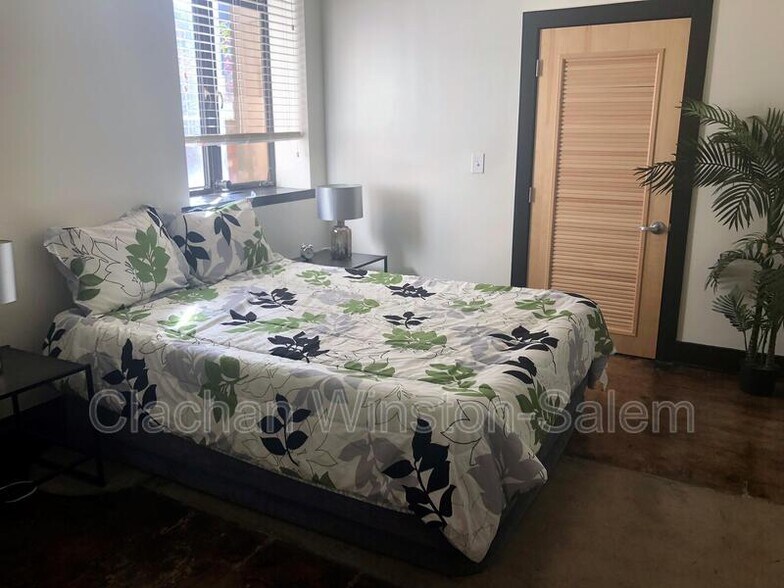 More Photos Of 50 W 4th St, Winston-Salem Apartments For Lease