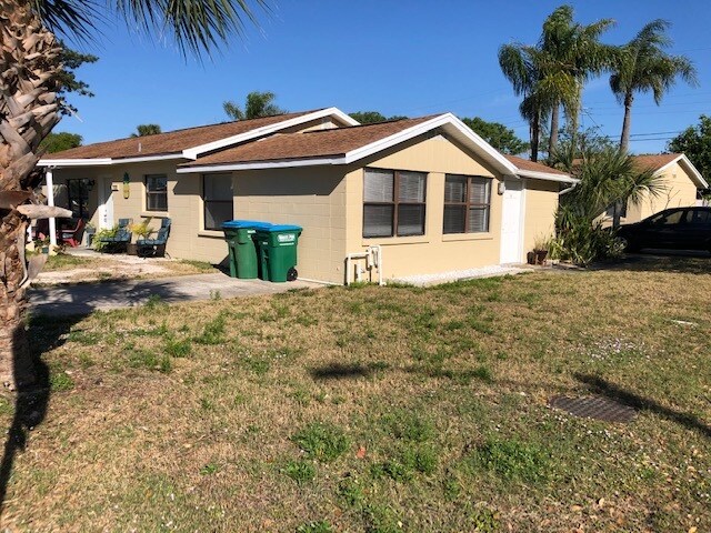 More Photos Of 7105 Poinsetta Ave, Cape Canaveral Apartments For Sale