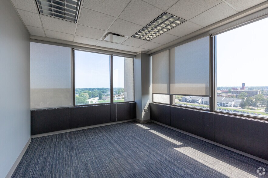 More Photos Of 30500 Van Dyke Ave, Warren Office For Lease