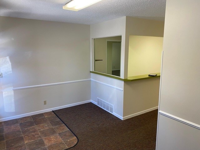 More Photos Of 228 Seventh St, Frankfort Office For Lease