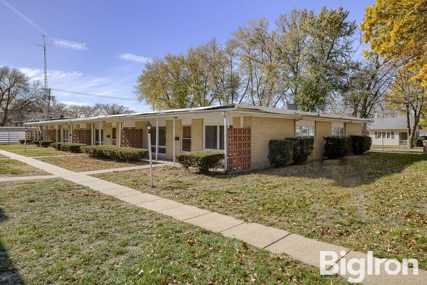 More Photos Of 130 S 5th St, Hebron Apartments For Sale