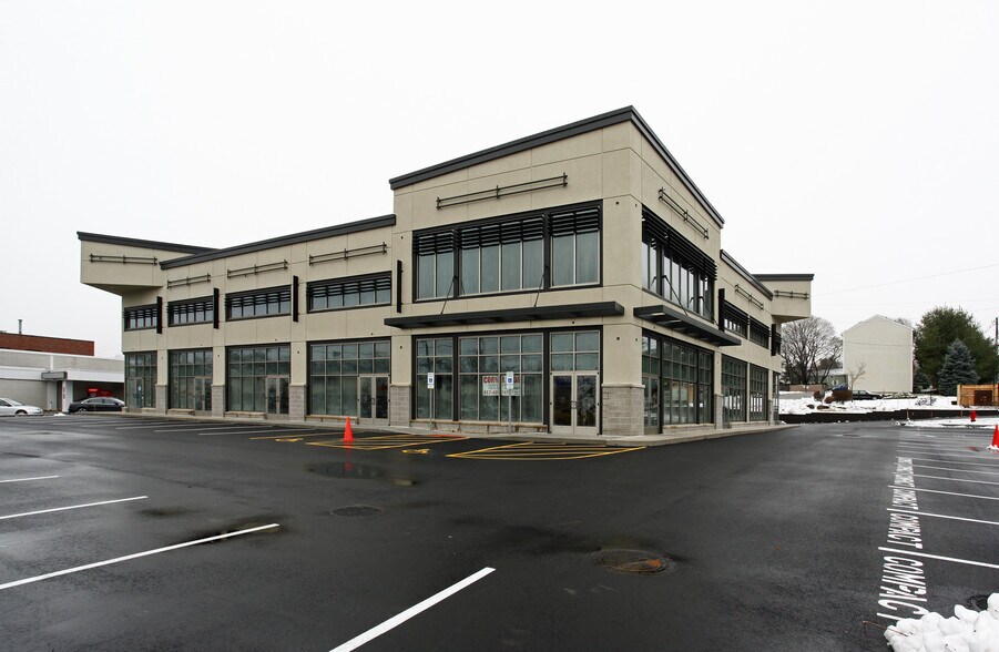 More Photos Of 1019 Trapelo Rd, Waltham Freestanding For Lease