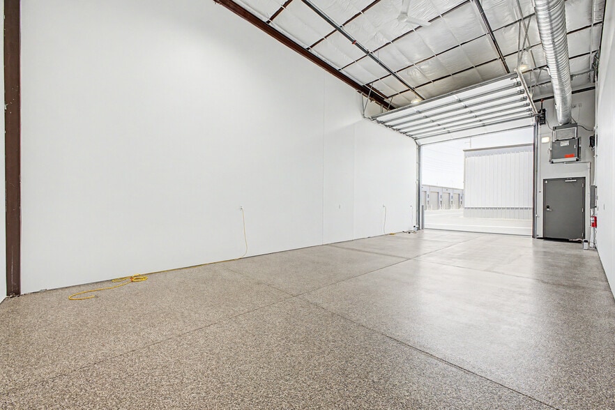 More Photos Of 450 E Willis Rd #71, Chandler Self Storage For Sale