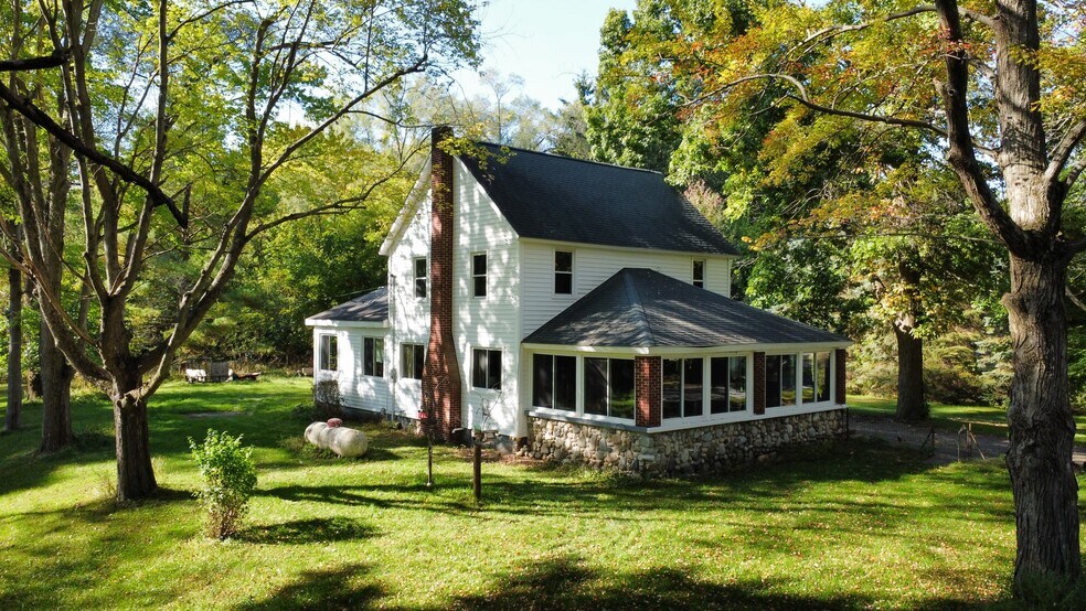 More Photos Of 41193 N Park St, Paw Paw Land For Sale