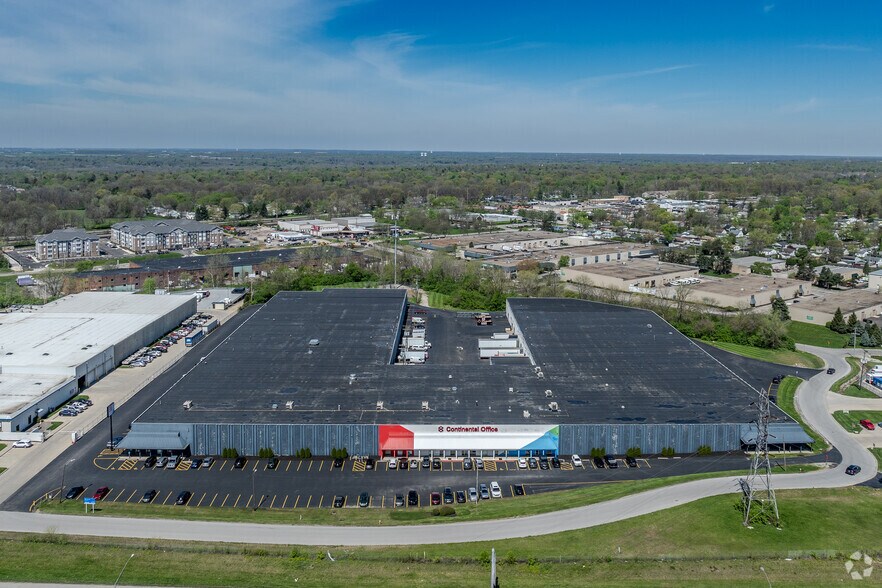 More Photos Of 5051 Freeway Dr E, Columbus Warehouse For Sale