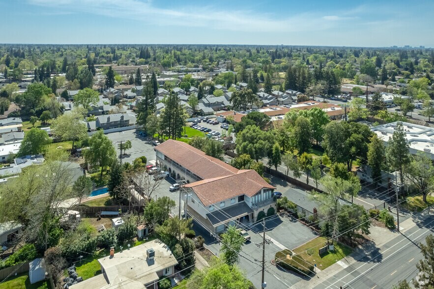 More Photos Of 4748 Engle Rd, Carmichael Apartments For Sale