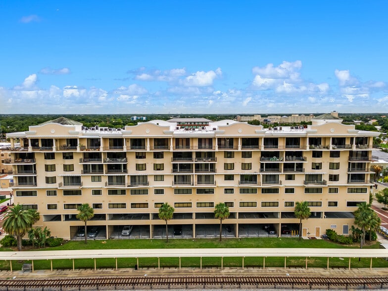 More Photos Of 111 E Monument Ave, Kissimmee Office For Lease