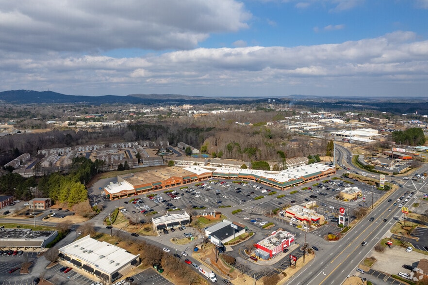 More Photos Of 655 Atlanta Rd, Cumming Storefront For Lease