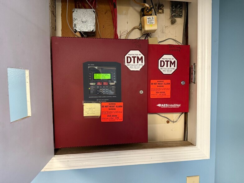 More Photos Of 57-59 Sharp St, Haverstraw Office For Sale