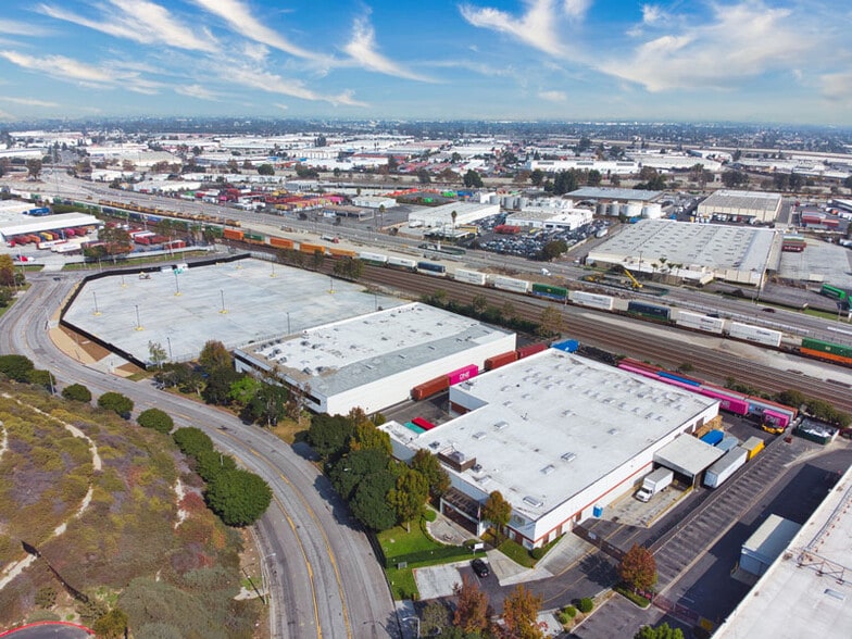 More Photos Of 19560 S Rancho Way, Rancho Dominguez Distribution For Lease
