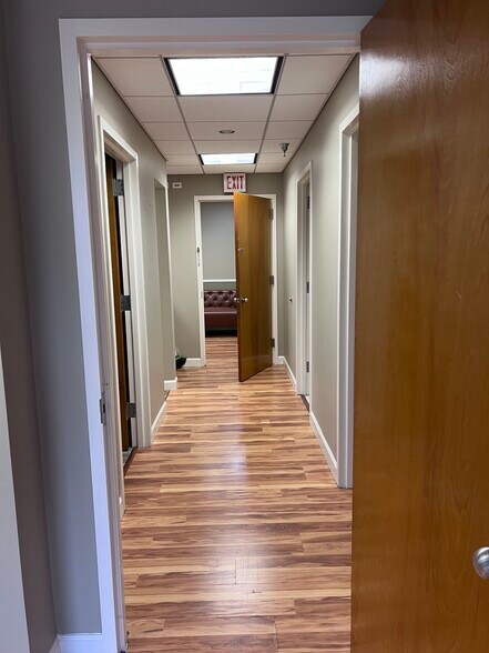 More Photos Of 7610 Carroll Ave, Takoma Park Medical For Sale